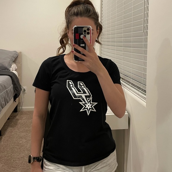 Nike Spurs shirt - Picture 1 of 2